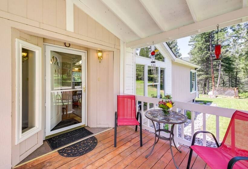 Peaceful Hideaway ~ 16 Mi To Downtown Missoula!