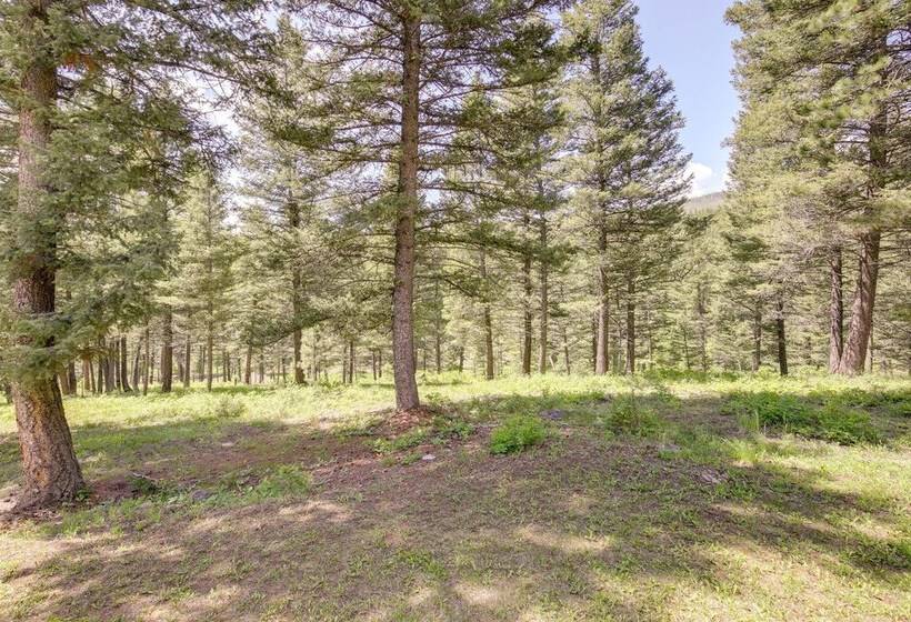 Peaceful Hideaway ~ 16 Mi To Downtown Missoula!
