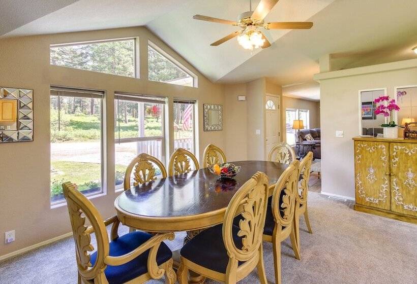 Peaceful Hideaway ~ 16 Mi To Downtown Missoula!