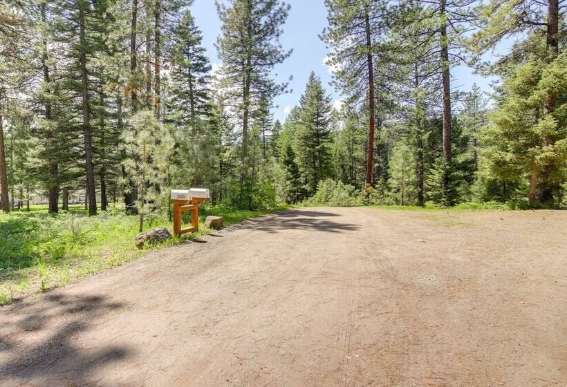 Peaceful Hideaway ~ 16 Mi To Downtown Missoula!