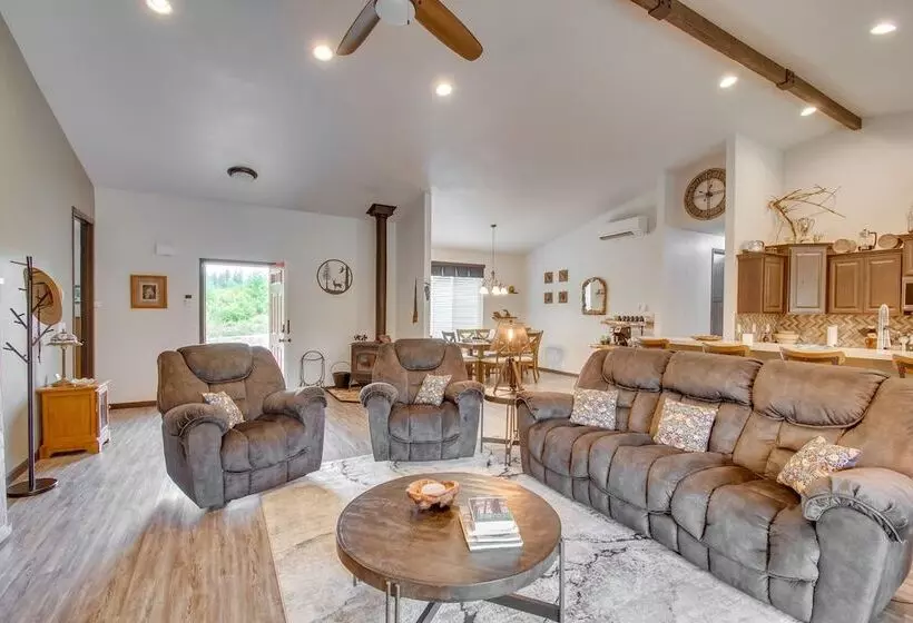 Peaceful Shelton Home W/ Spacious Yard & Fire Pit!