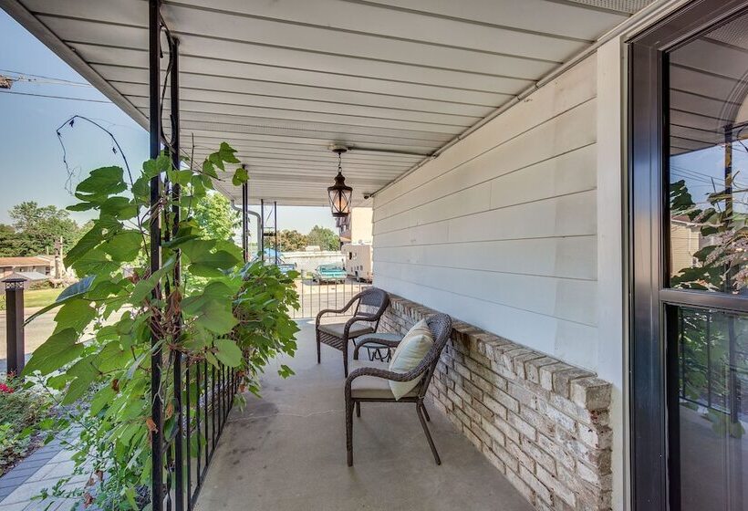 Pet Friendly Bernville Home W/ Fenced Backyard!