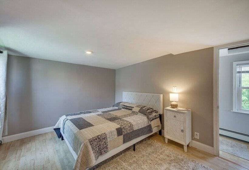 Pet Friendly Bernville Home W/ Fenced Backyard!