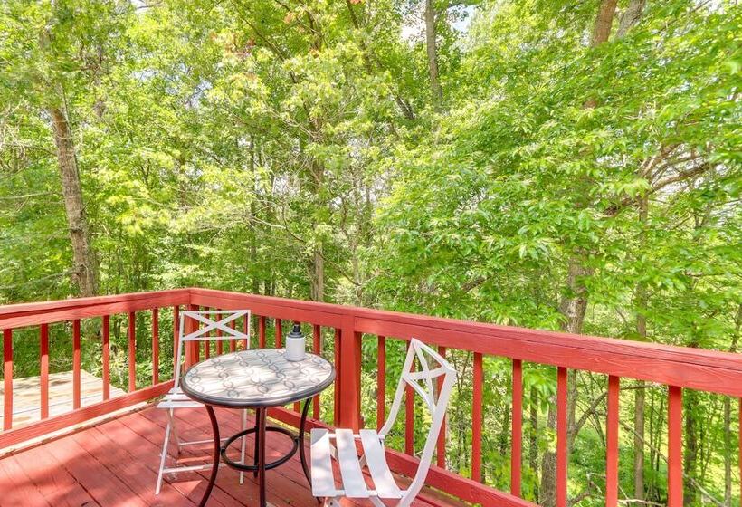 Pet Friendly Murphy Home: Grilling Deck + Fire Pit