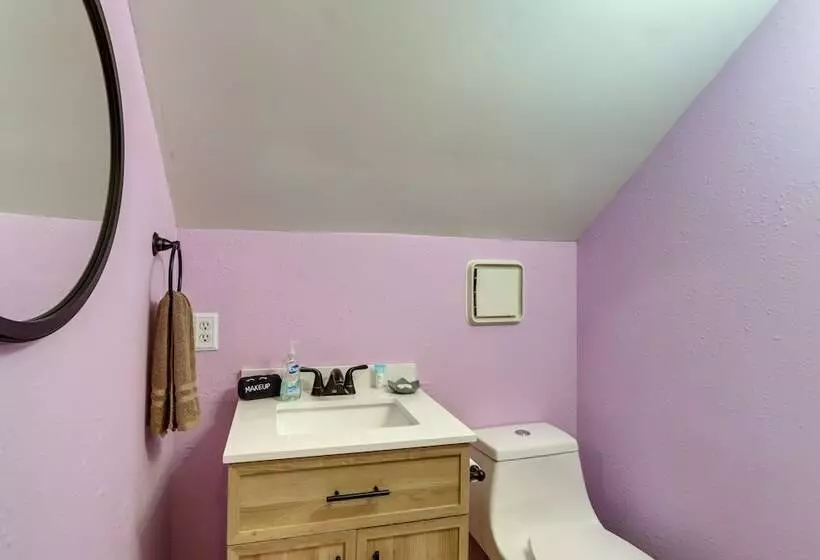 Pet Friendly Murphy Home: Grilling Deck + Fire Pit