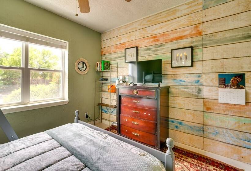 Fire Pit & Grill At Pet Friendly Port Isabel Home!