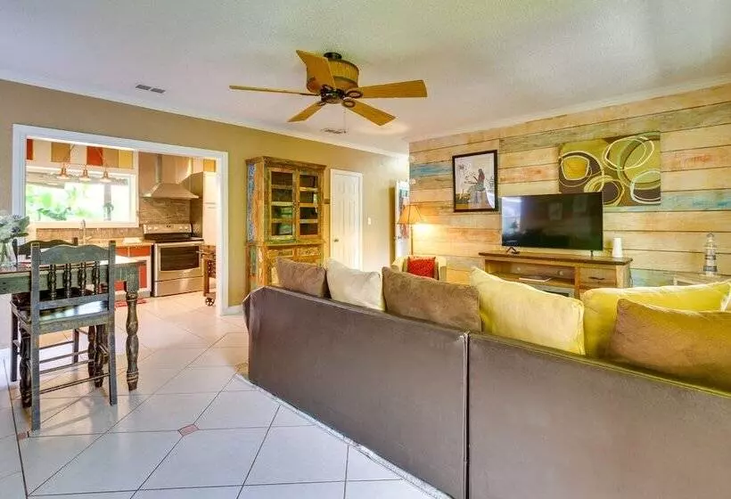 Fire Pit & Grill At Pet Friendly Port Isabel Home!