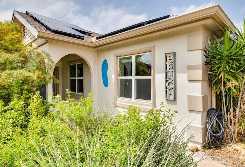 Fire Pit & Grill At Pet Friendly Port Isabel Home!