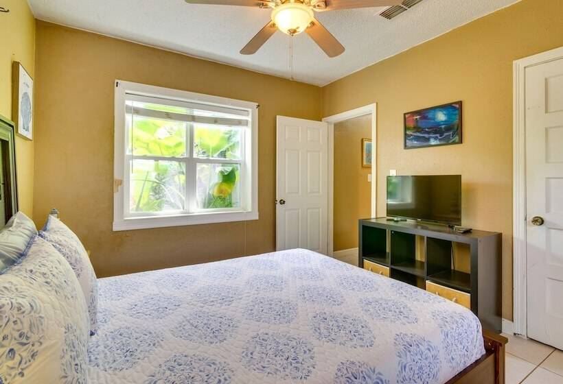 Fire Pit & Grill At Pet Friendly Port Isabel Home!