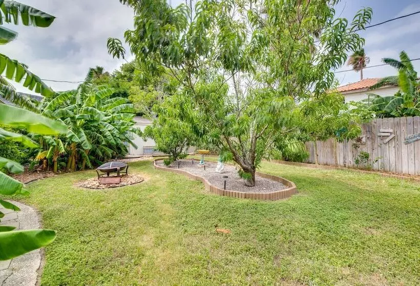 Fire Pit & Grill At Pet Friendly Port Isabel Home!