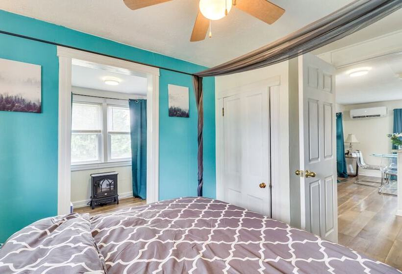 Pet Friendly Shenandoah Home W/ Fire Pit!