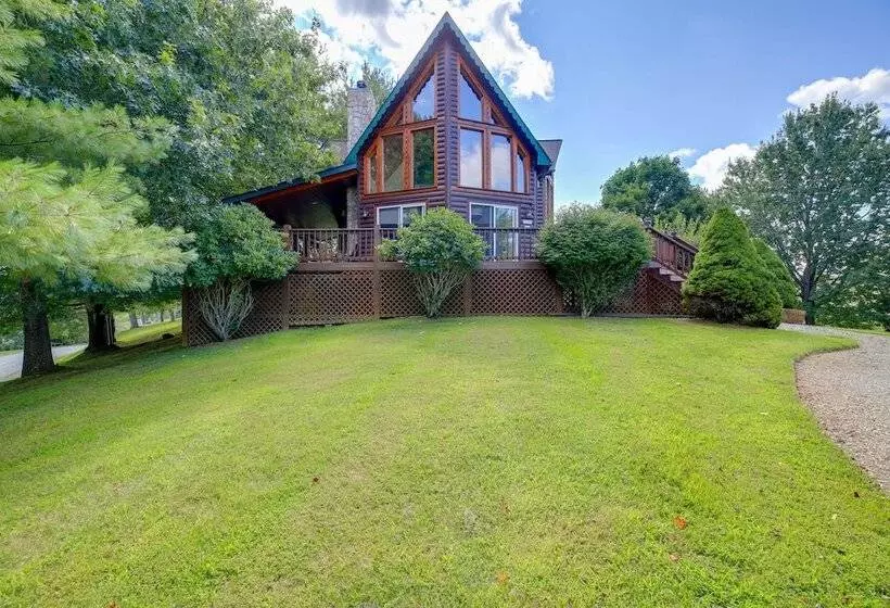 Piney Creek Cabin W/ Deck, Grill & Mountain Views!