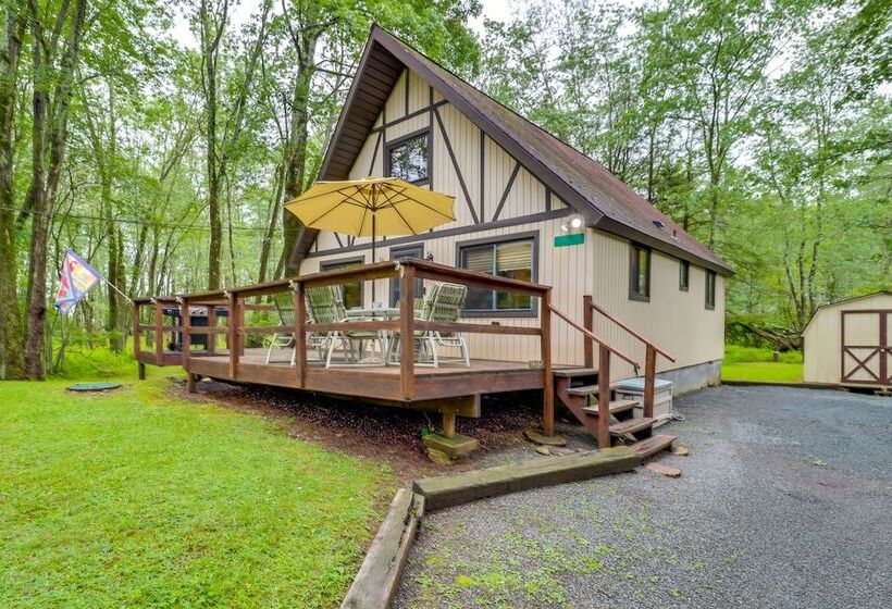 Pocono Lake Cabin Walk To Arrowhead Lake!