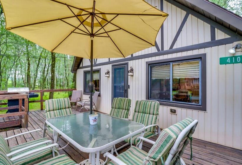 Pocono Lake Cabin Walk To Arrowhead Lake!