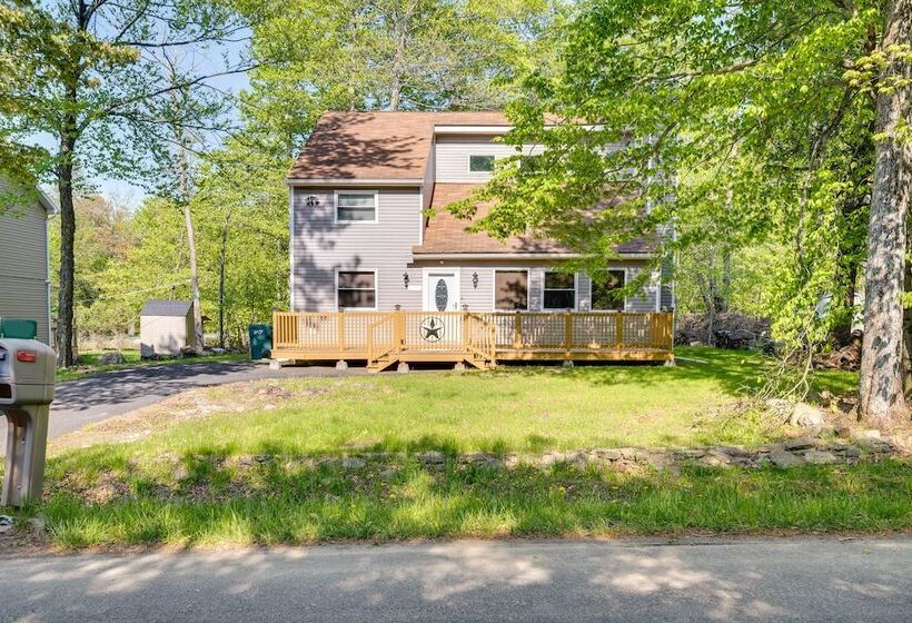 Poconos Vacation Rental W/ Pool & Beach Access!