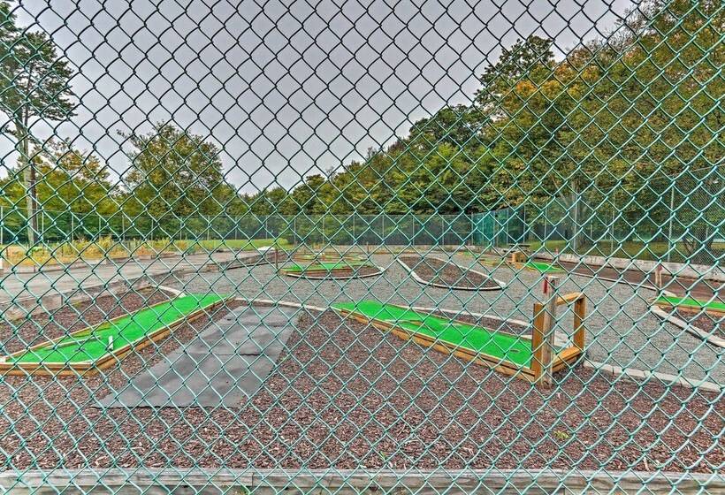 Poconos Vacation Rental W/ Pool & Beach Access!