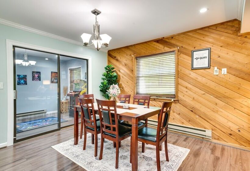 Poconos Vacation Rental W/ Pool & Beach Access!