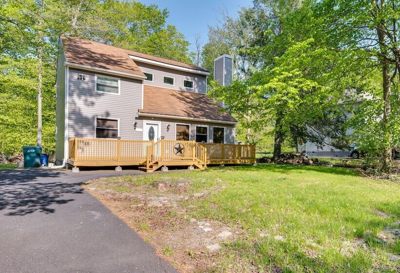 Poconos Vacation Rental W/ Pool & Beach Access!