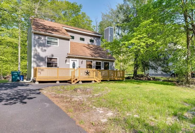 Poconos Vacation Rental W/ Pool & Beach Access!