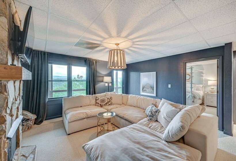 Relaxing Salem House With Boat Slip & Mtn Views!