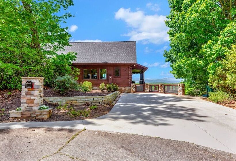 Relaxing Salem House With Boat Slip & Mtn Views!