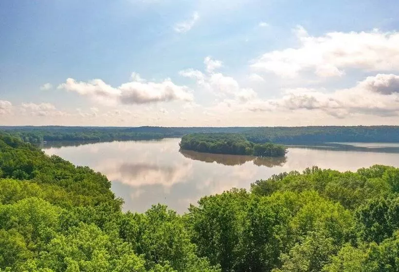Rustic Retreat In Cadiz: On Lake Barkley