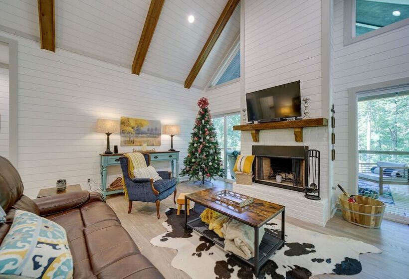 Serene Franklin Cabin With Tessentee Creek Access!