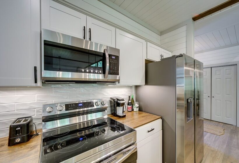 Serene Franklin Cabin With Tessentee Creek Access!