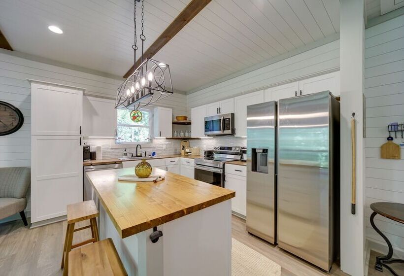 Serene Franklin Cabin With Tessentee Creek Access!