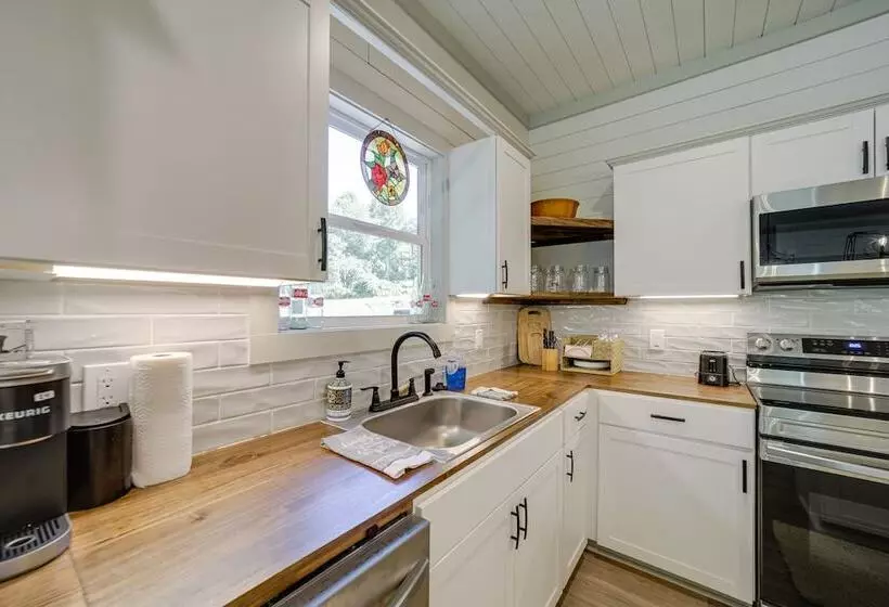 Serene Franklin Cabin With Tessentee Creek Access!