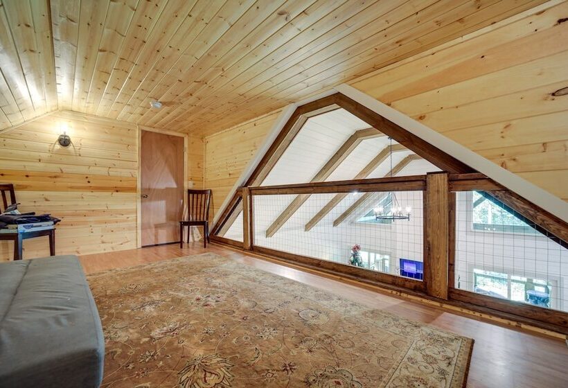 Serene Franklin Cabin With Tessentee Creek Access!