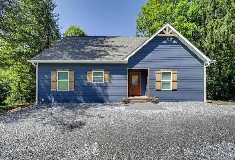 Serene Franklin Cabin With Tessentee Creek Access!