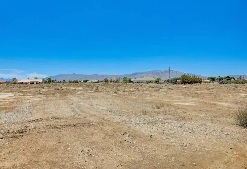 Serene Pahrump Cottage W/ Mountain Views!