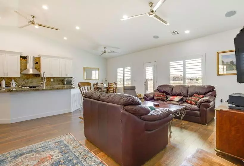 Serene Pahrump Cottage W/ Mountain Views!