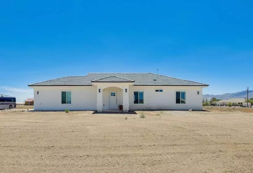 Serene Pahrump Cottage W/ Mountain Views!