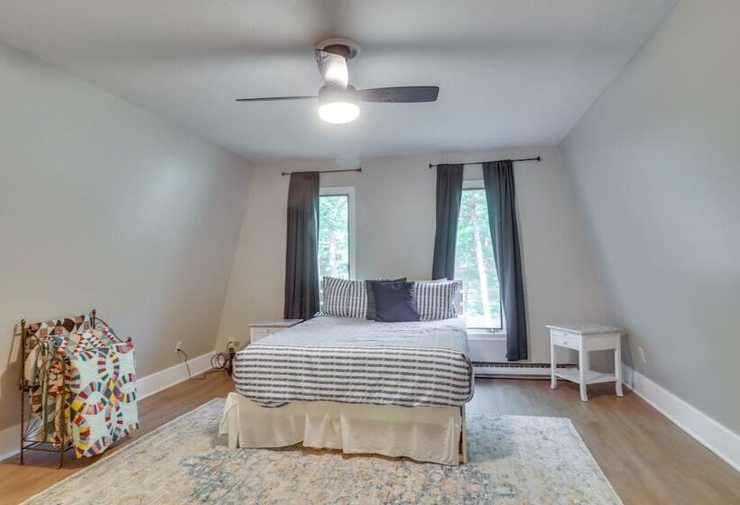Spacious Massanutten Retreat W/ Hot Tub & Games