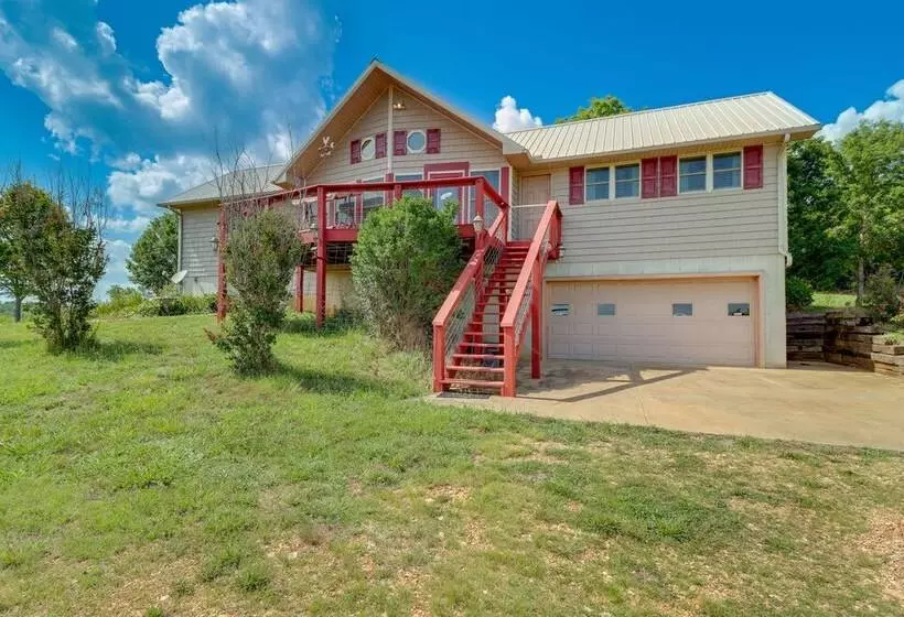 Spacious Yellville Retreat W/ Deck & Balcony