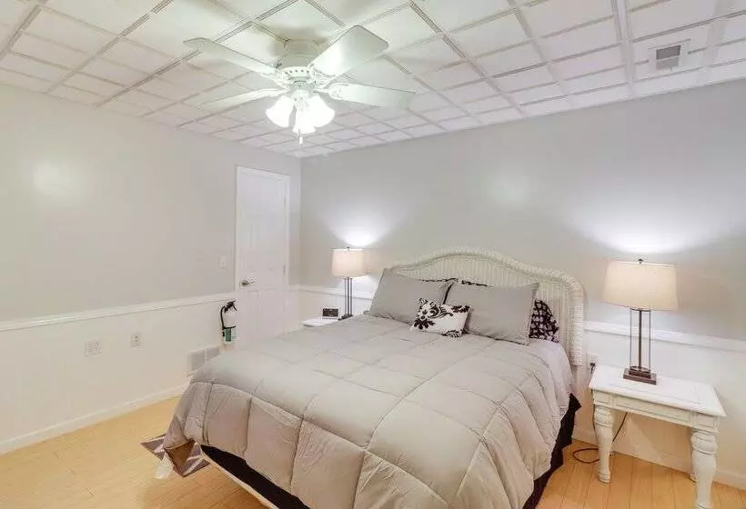 Spacious Yellville Retreat W/ Deck & Balcony