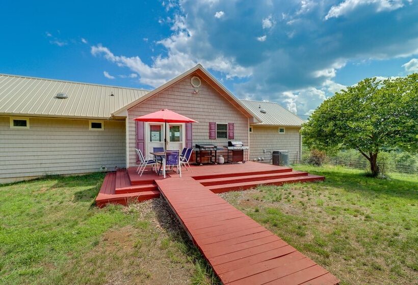 Spacious Yellville Retreat W/ Deck & Balcony