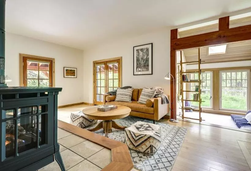 Stunning Custom Marble Home W/ Mountain Views