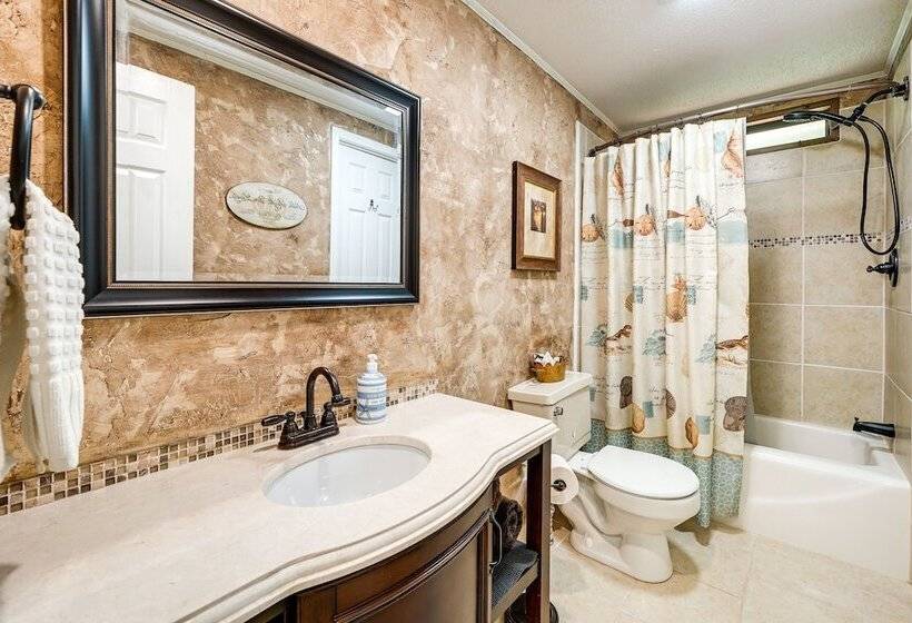 Sunny Bolivia Home W/ Spacious Yard!