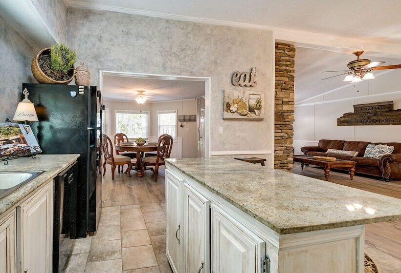 Sunny Bolivia Home W/ Spacious Yard!