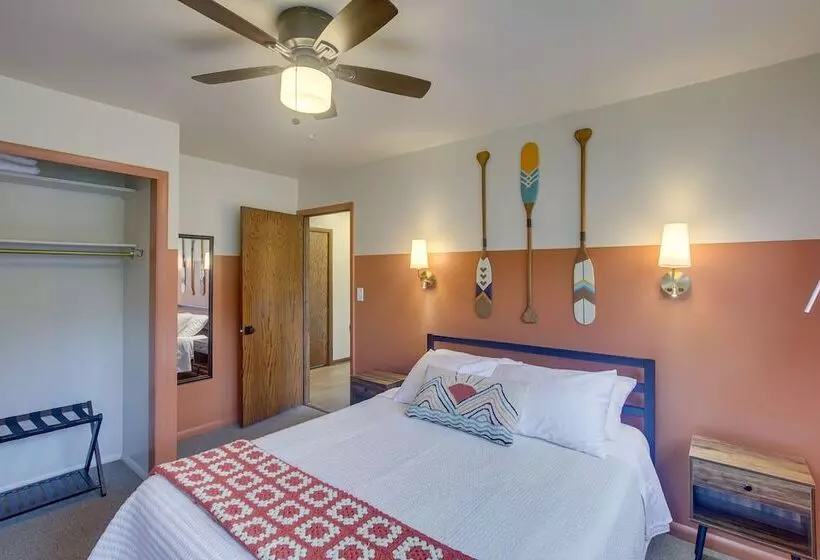 Updated Plymouth Home ~ 5 Mi To Road America!