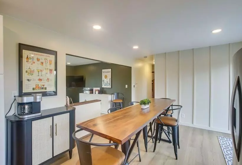 Updated Plymouth Home ~ 5 Mi To Road America!