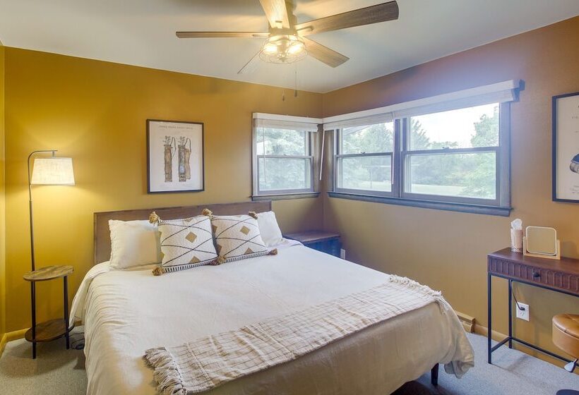 Updated Plymouth Home ~ 5 Mi To Road America!