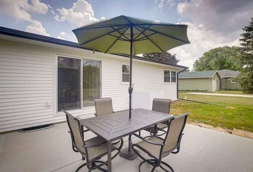 Updated Plymouth Home ~ 5 Mi To Road America!