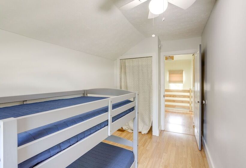 Vermilion Home   Walk To Main Street Beach!