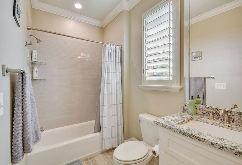 Wfh Friendly Amarillo Home W/ Furnished Patio!