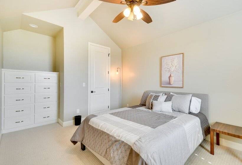 Wfh Friendly Amarillo Home W/ Furnished Patio!