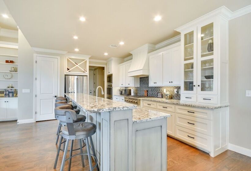 Wfh Friendly Amarillo Home W/ Furnished Patio!